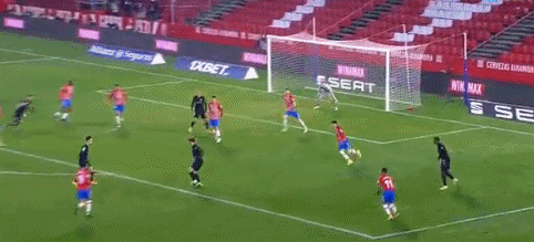 G2爆冷击败GEN拿下开门红，Chovy被打的直挠头，彻底晕了