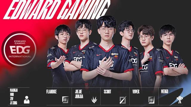 而且具有极 而且具有极