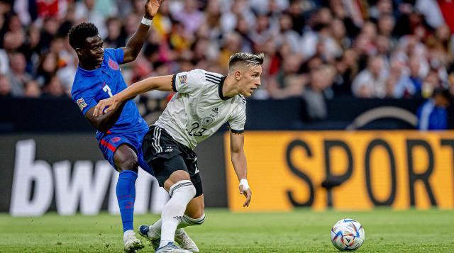 他的成长 他的成长