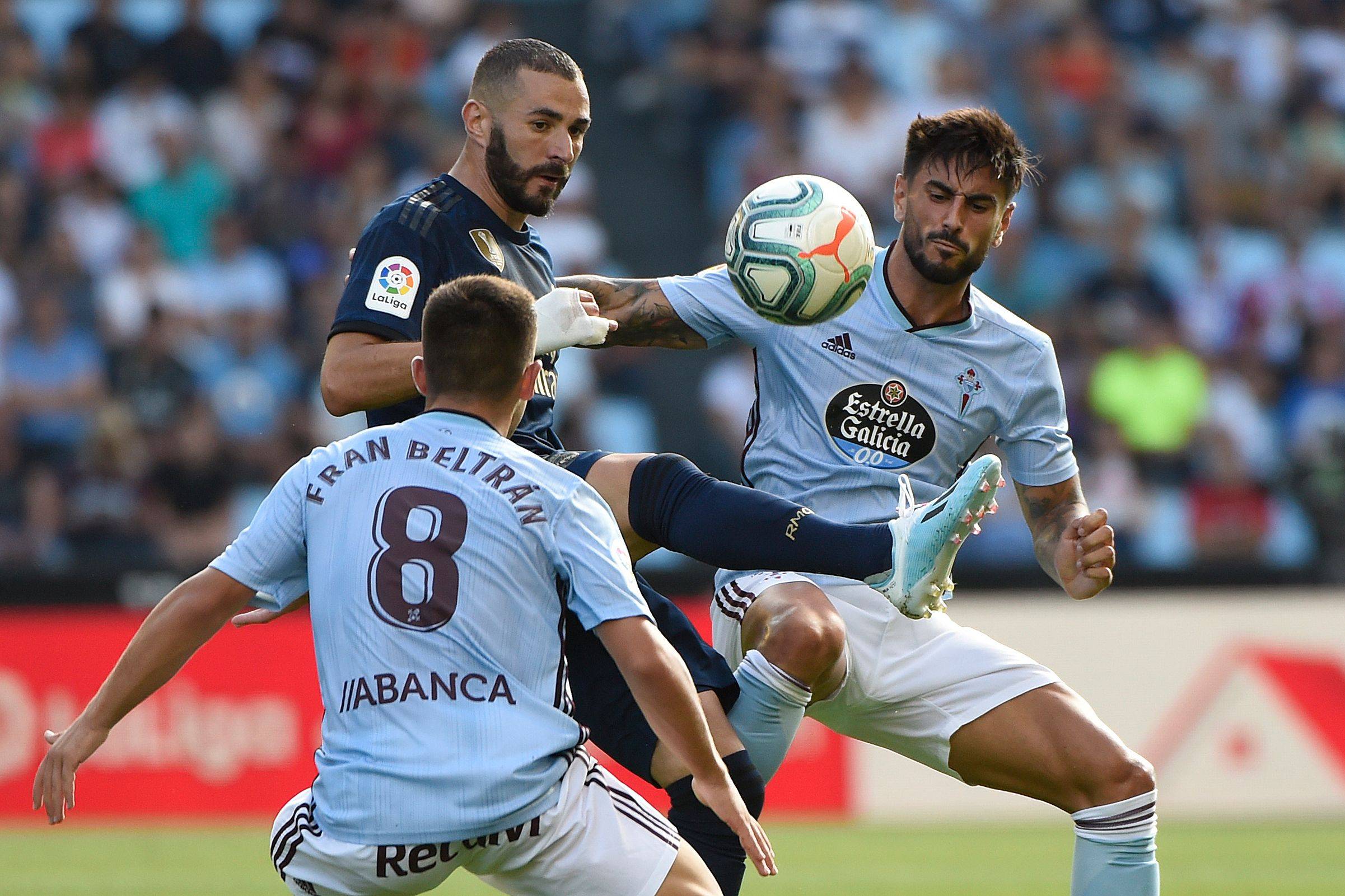 们在防守端 们在防守端