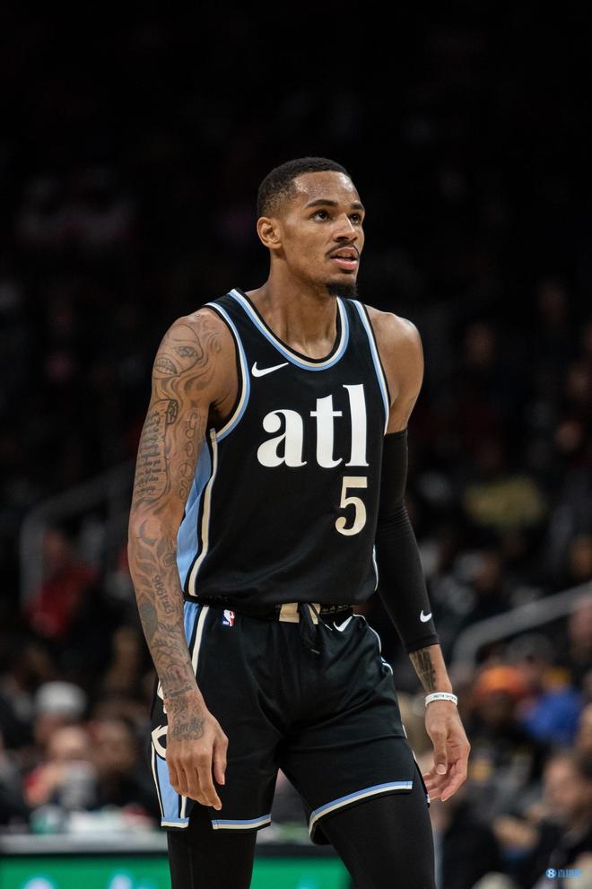 一方面他们 一方面他们