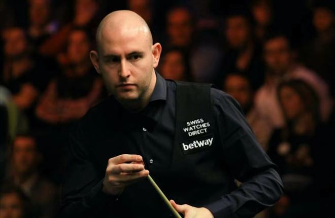 供坚实的后 供坚实的后